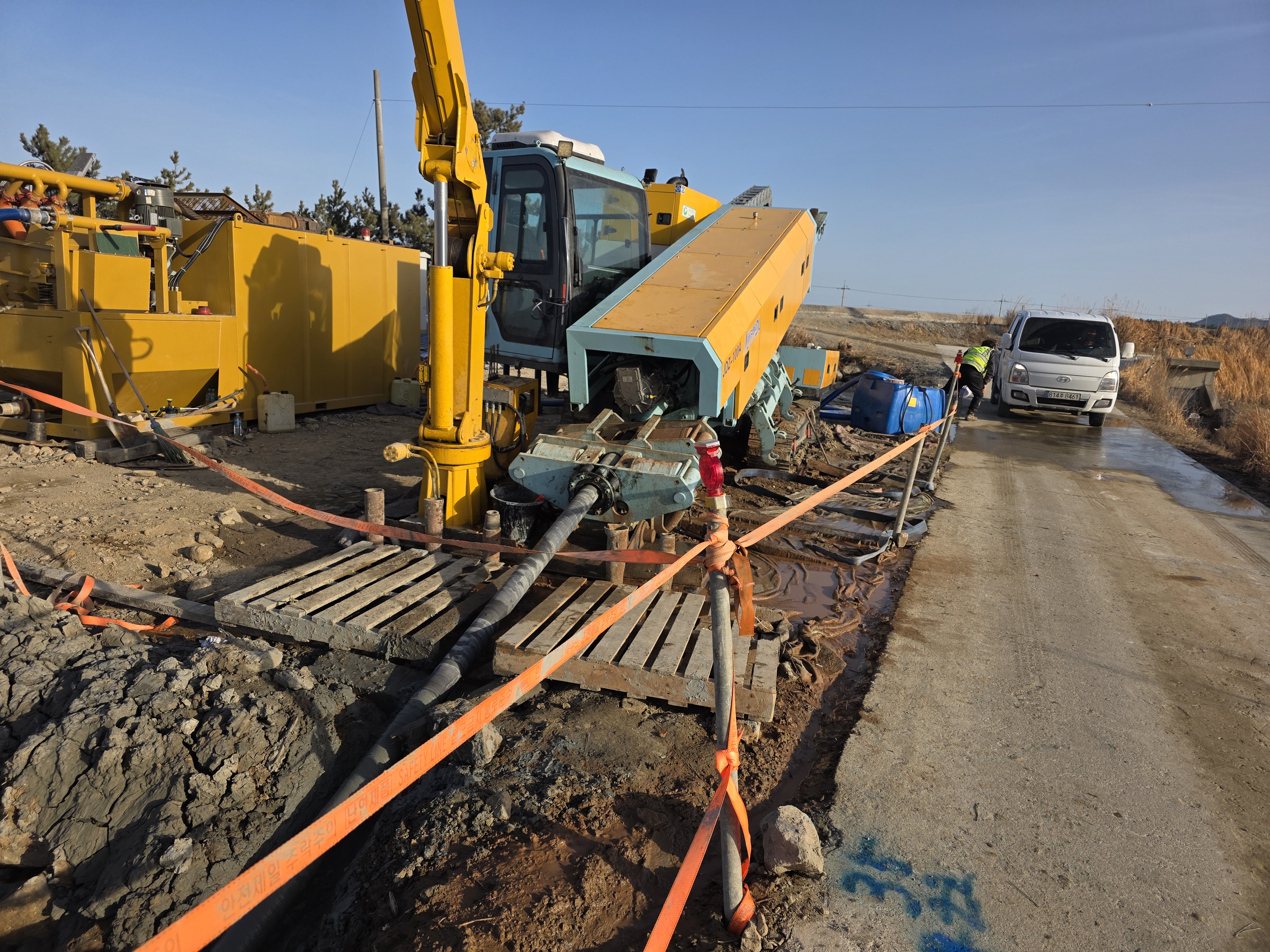 신안 비금도 태양광 22.9KV 송전선로 지향성압입 공사